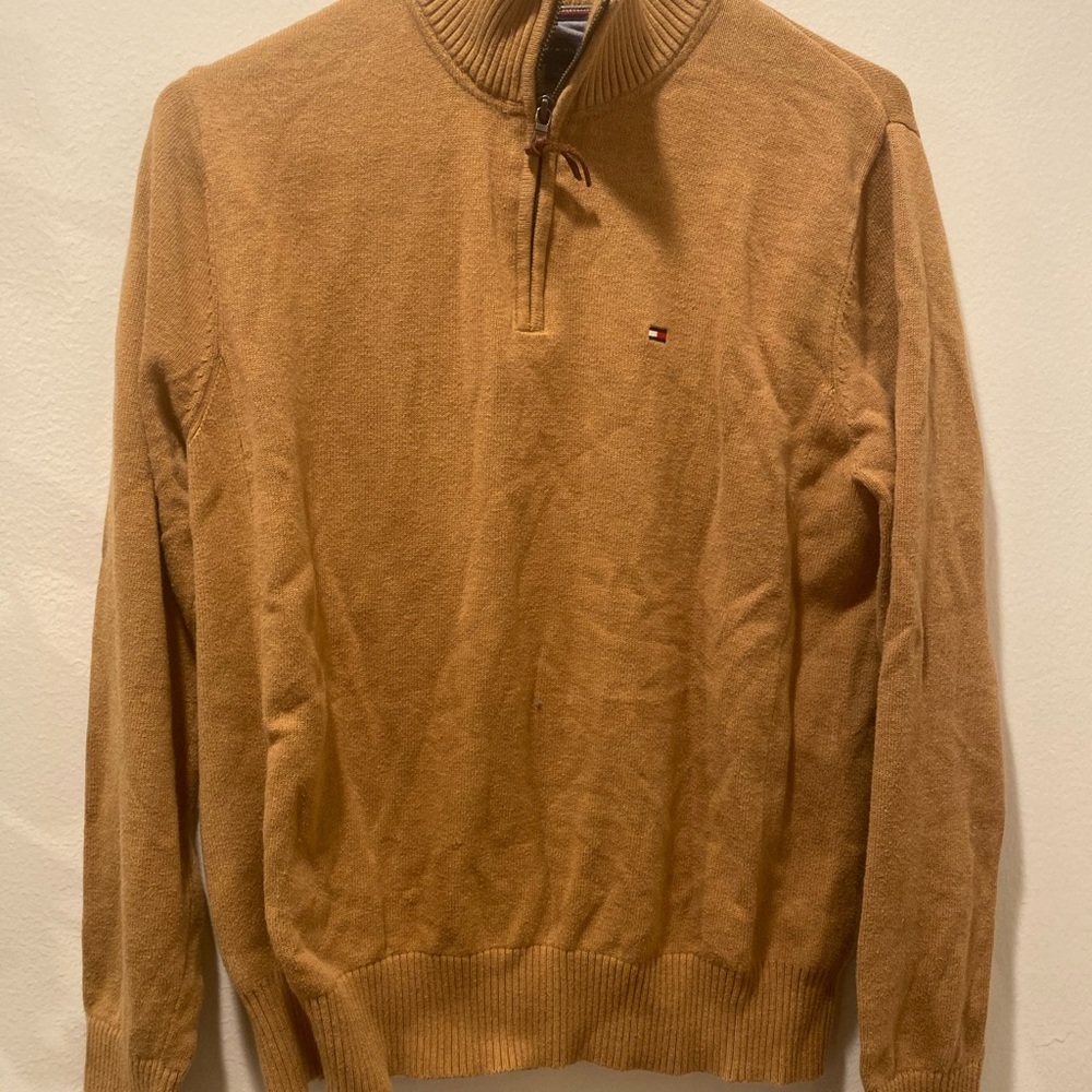 Men’s Tommy Hilfiger Tan Pullover sweater
